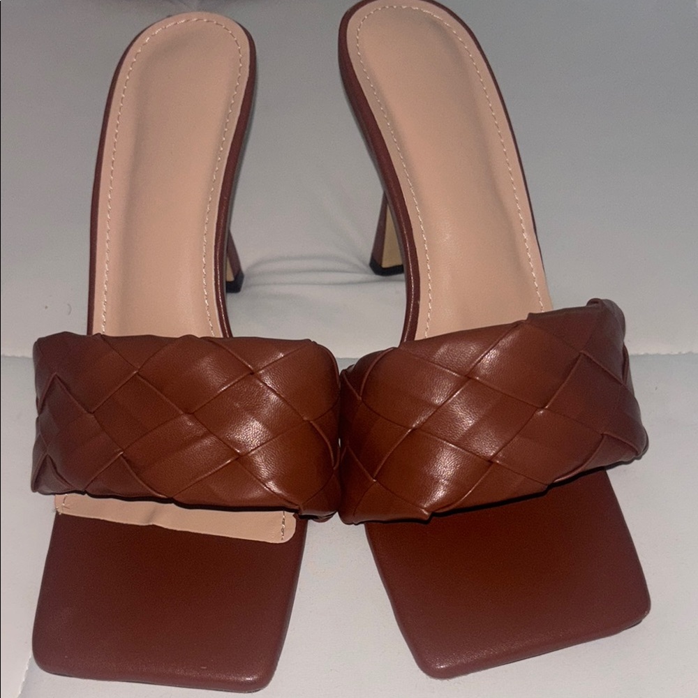 Elegant Brown Women's Heels